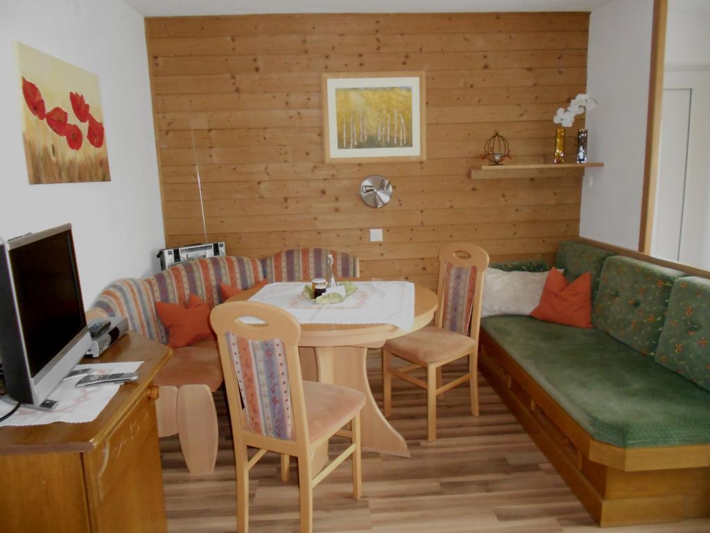 Haus Lutz Apartment Prutz Room photo
